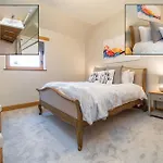 Family Friendly 3br Townhouse With 6 Beds And Parking Prázdninový dům Edinburgh