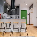 Milton's Place Sleeps 5, 10 Minutes Walk To Royal Mile * Edinburgh