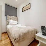 Milton's Place Sleeps 5, 10 Minutes Walk To Royal Mile Edinburgh
