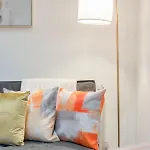 Appartement Newly Refurbished - Parking - - 3 Guests *