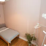 Stylish In 5 Beds 3 Bedrooms *