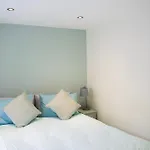 Bright 1 Bedroom Centre With Historic Twist Prázdninový dům Edinburgh