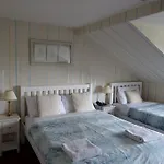 Ashgrove House