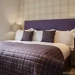 Hotel apartamentowy Fountain Court - Harris