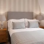 Hotel apartamentowy Fountain Court - Harris Edynburg