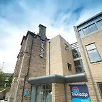 Travelodge Cameron Toll 2*