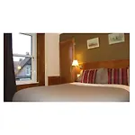 Leith House 3* אדינבורו