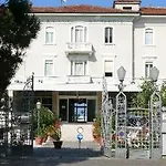 Albyn Townhouse Guest house 4*