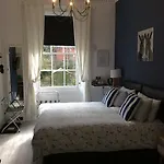 Ramsay's 2*