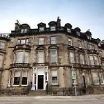 Travelodge Haymarket 3*