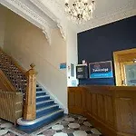 Travelodge Haymarket 3*