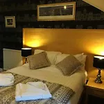 Πανσιόν Allison House 17 3*