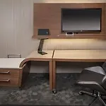 Hotel Courtyard By Marriott West
