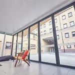 Destiny Student - Meadow Court * Edimburgo
