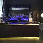 Otel The Place 4*