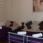 Edinburgh Central Rooms Pensión 3*