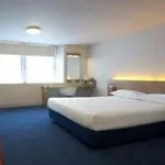 Travelodge Haymarket מלון 3*