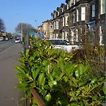 Edinburgh37 4*