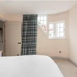 Apartment Amazing Penthouse, Stunning Views, Castle 2 Mins *