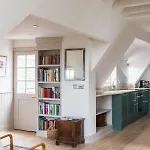 Apartment Amazing Penthouse, Stunning Views, Castle 2 Mins