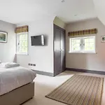 Amazing Penthouse, Stunning Views, Castle 2 Mins Apartment *