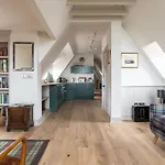 Apartment Amazing Penthouse, Stunning Views, Castle 2 Mins
