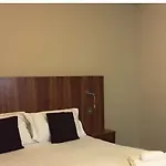 The Place 4* אדינבורו