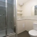 Destiny Student - Meadow Court Appartamento *
