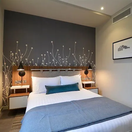 Heeton Concept Queen Street