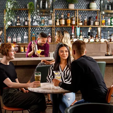 Ibis Styles St Andrew Square Отель Эдинбург