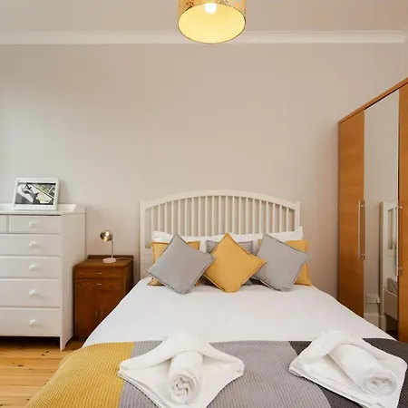 Modern Trinity In Good Location *