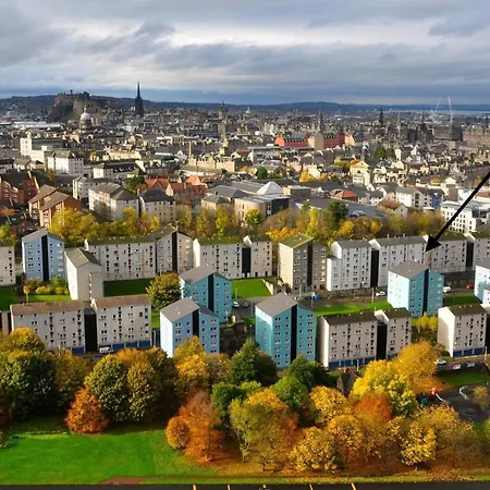 Holyrood Skyline Апартаменты