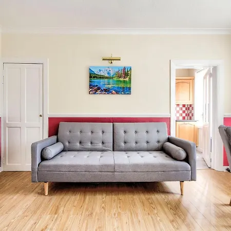 Classy Holiday In With Private Garden * Edimburgo
