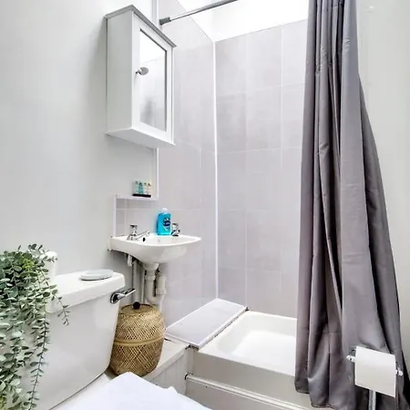 Guestready - Cosy Top-floor In Newington Appartement *