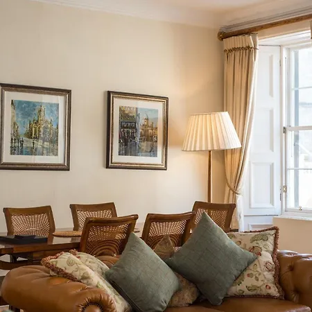 Parliament Sq Apartmán