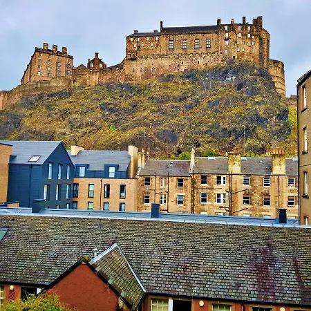 Amazing - Websters Land - Castle View Edimburgo