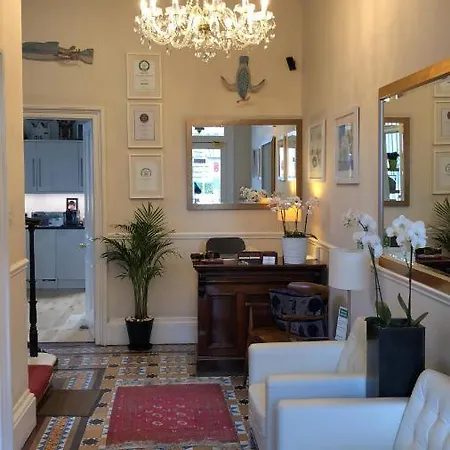 Sheridan Pensión 4*