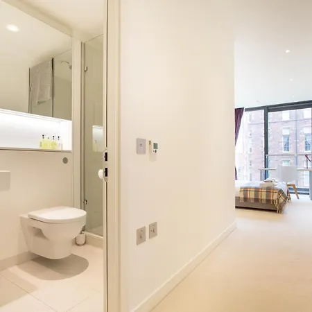 Quartermile Retreat With Parking 公寓 *