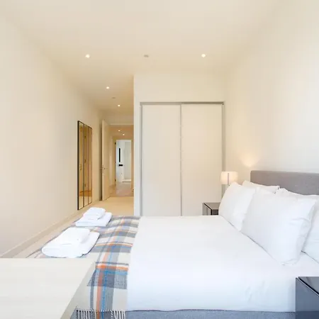公寓 Quartermile Retreat With Parking