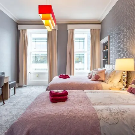 شقة Stunning 2-bed In إدنبرة