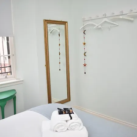 Bernard St - Bright And Spacious 1 Bed At The Shore! Διαμέρισμα
