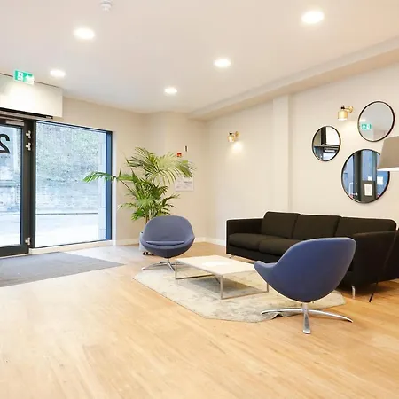 Altido Modern 1-br Apt With Views Of Castle 爱丁堡