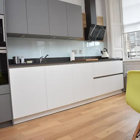 Διαμέρισμα Bernard St - Bright And Spacious 1 Bed At The Shore! *