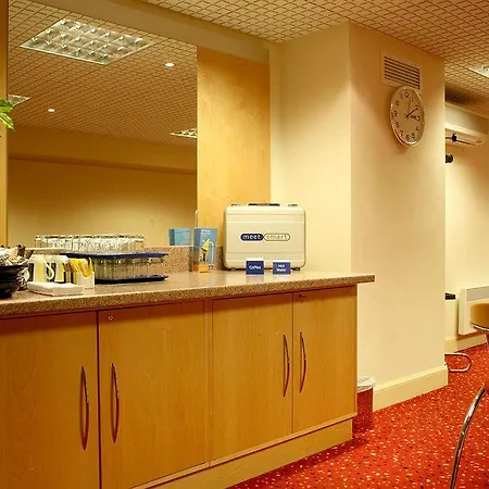 Szálloda Express Centre By Ihg 3*