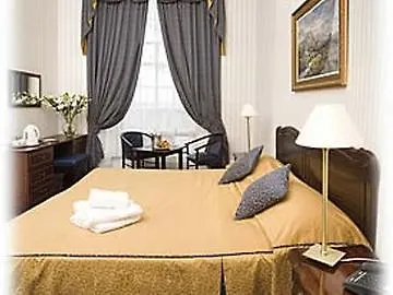 Hotel Ballantrae