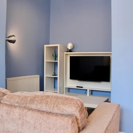Lovely One Bedroom Flat Near City Centre Edinburgh