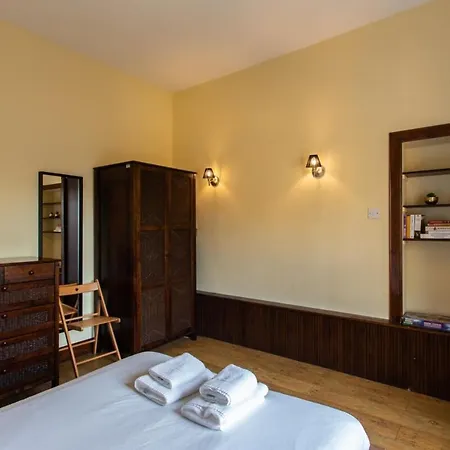 Incredibly Central 2 Bed