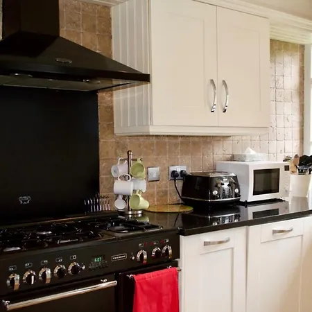 Stunning 3 Bedroom City Centre 爱丁堡