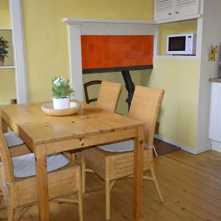 Apartment Central And Homely One Bedroom Flat