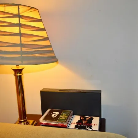 Apartment Homely Comfortable 2 Bed In Historic Rose Street *
